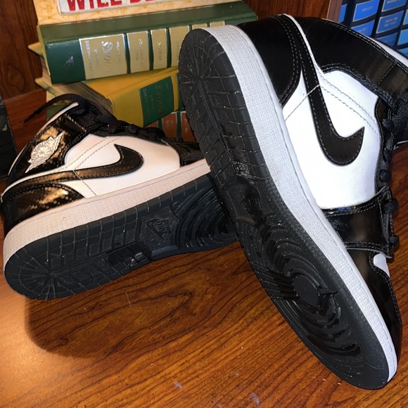 Youth Jordan 1 Mid Carbon Fiber All Star excellent condition minimal creasing - Picture 7 of 10